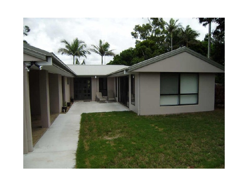 33 Bartlett Avenue, Nerang QLD 4211