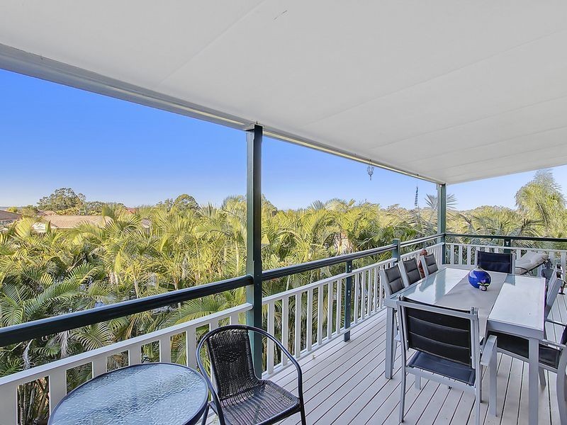 4 Nottingham Place, Highland Park QLD 4211