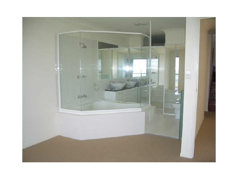 38/2 Ridgeline Way, Highland Park QLD 4211