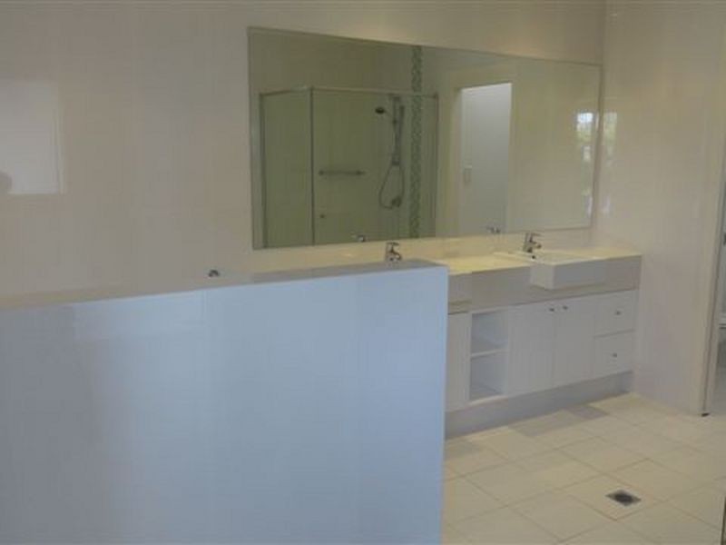 23/1 Boulton Drive, Nerang QLD 4211