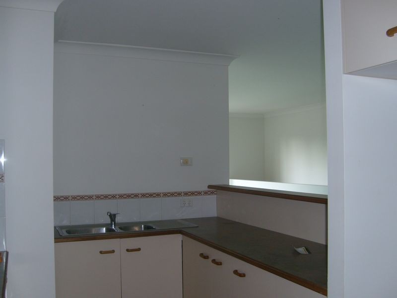 8/6 Ben Lomond Drive, Highland Park QLD 4211