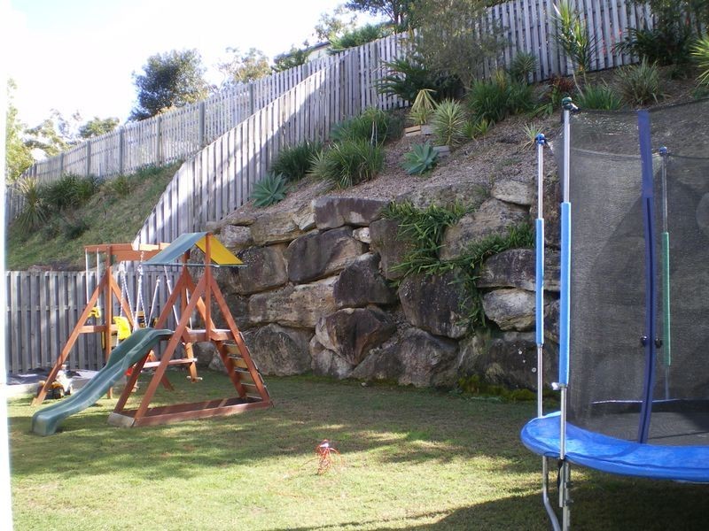 17 Nikau Crescent, Nerang QLD 4211