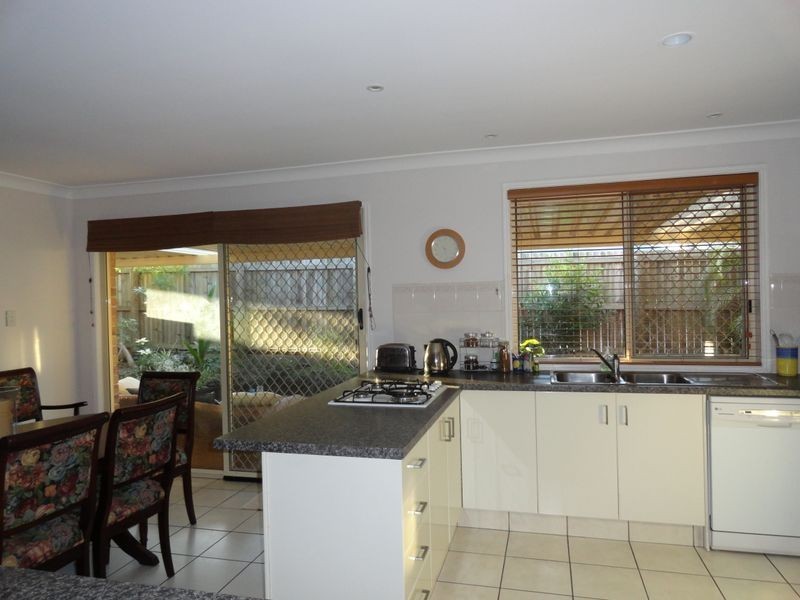 6/413 Oxley Drive, Runaway Bay QLD 4216