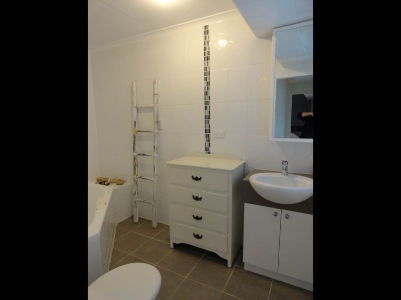 13 Dunsby Drive, Carrara QLD 4211