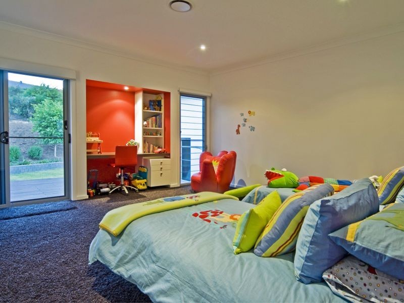 19 Lily Crescent, Nerang QLD 4211