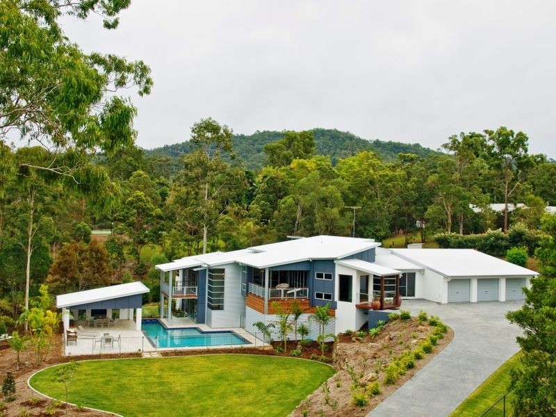 19 Lily Crescent, Nerang QLD 4211