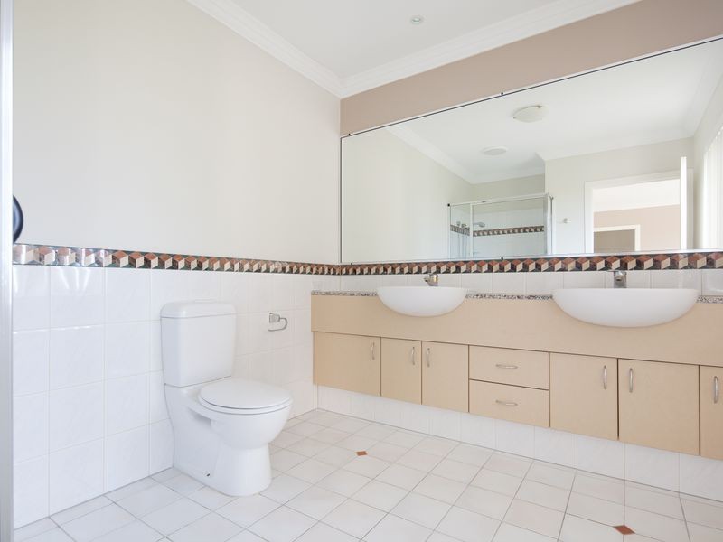 6/117 Palm Meadows Drive, Carrara QLD 4211