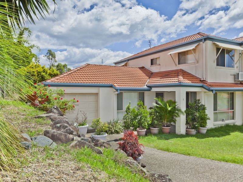 1/5 Kowhai Place, Nerang QLD 4211