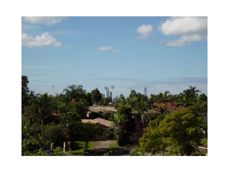 25 Jancoon Court, Carrara QLD 4211