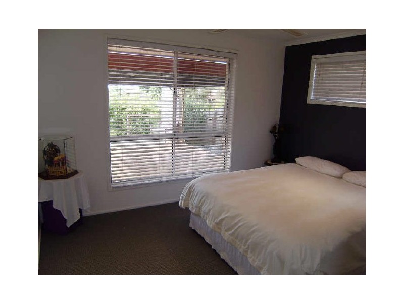 25 Jancoon Court, Carrara QLD 4211