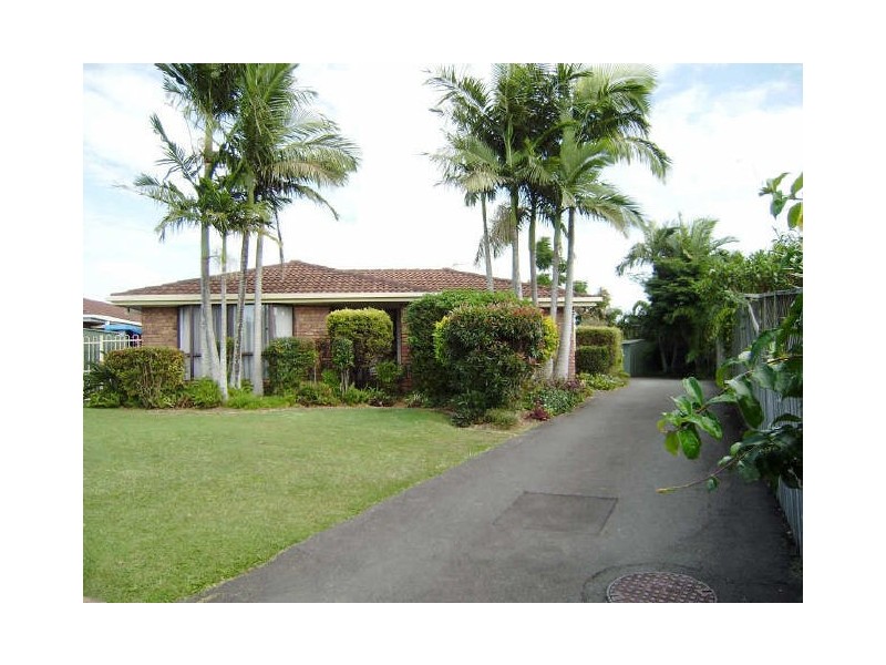 11 Burcott Court, Carrara QLD 4211