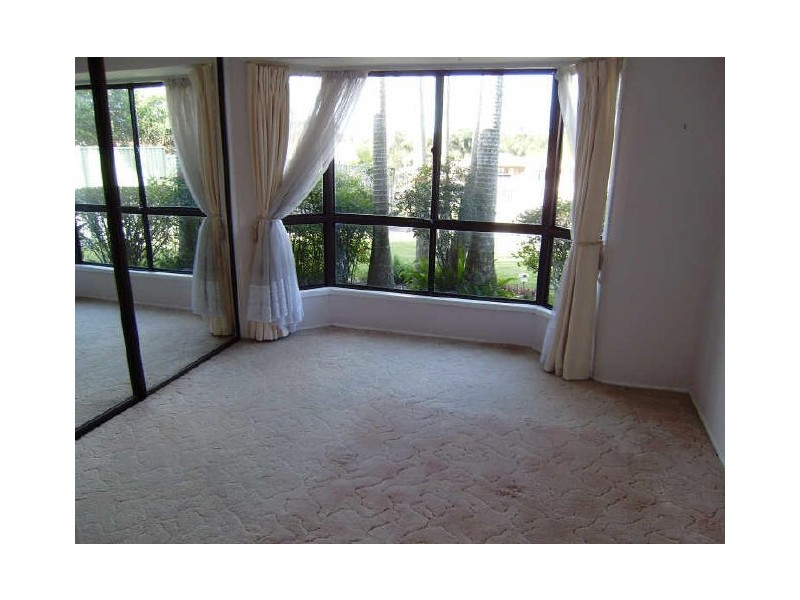 11 Burcott Court, Carrara QLD 4211