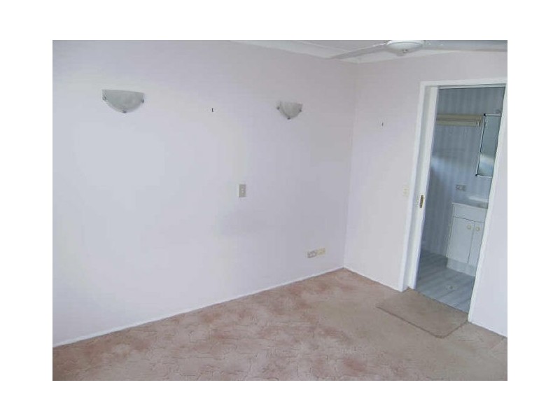 11 Burcott Court, Carrara QLD 4211