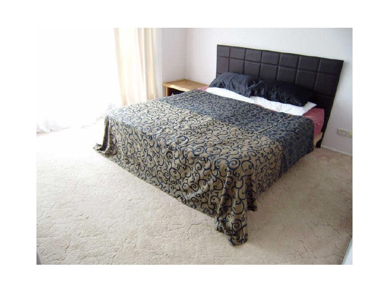 11 Burcott Court, Carrara QLD 4211