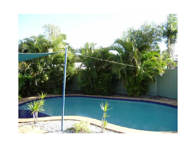 11 Burcott Court, Carrara QLD 4211