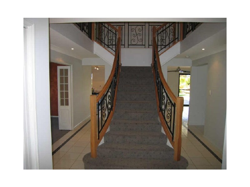 36 Burley Griffin Drive, Maudsland QLD 4210