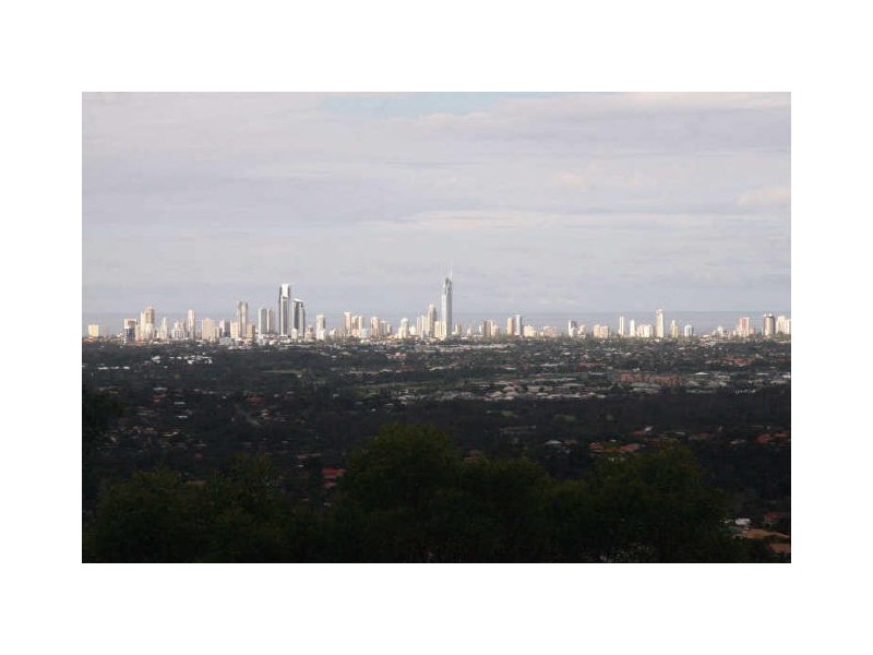 21 Chevron Rise, Highland Park QLD 4211