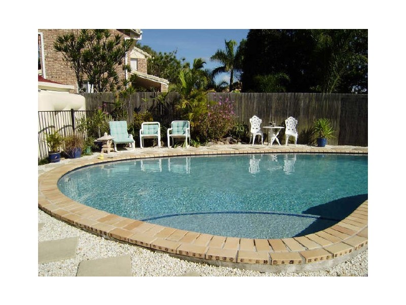 3 Rednal Court, Carrara QLD 4211