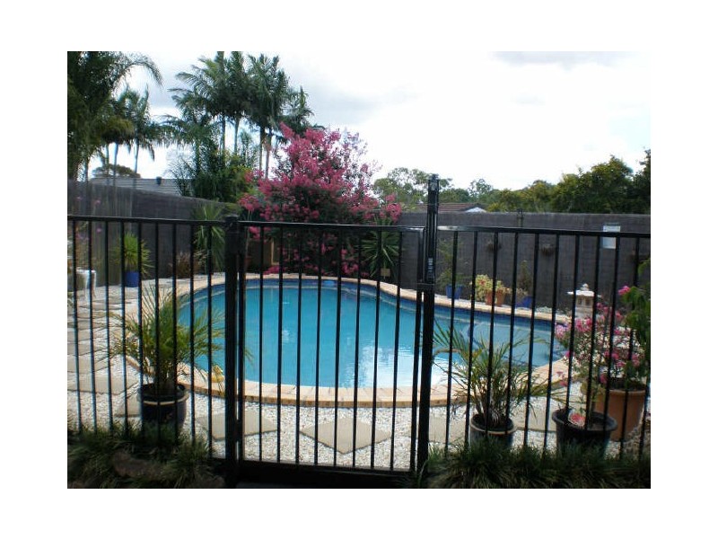 3 Rednal Court, Carrara QLD 4211