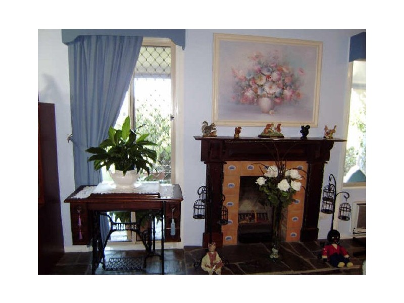 3 Rednal Court, Carrara QLD 4211