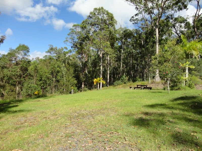 Gaven QLD 4211