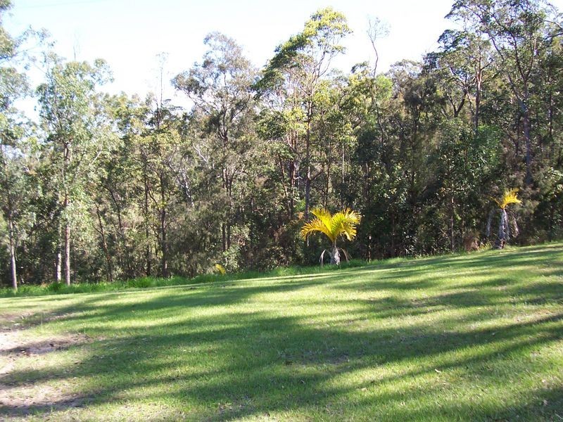 Gaven QLD 4211