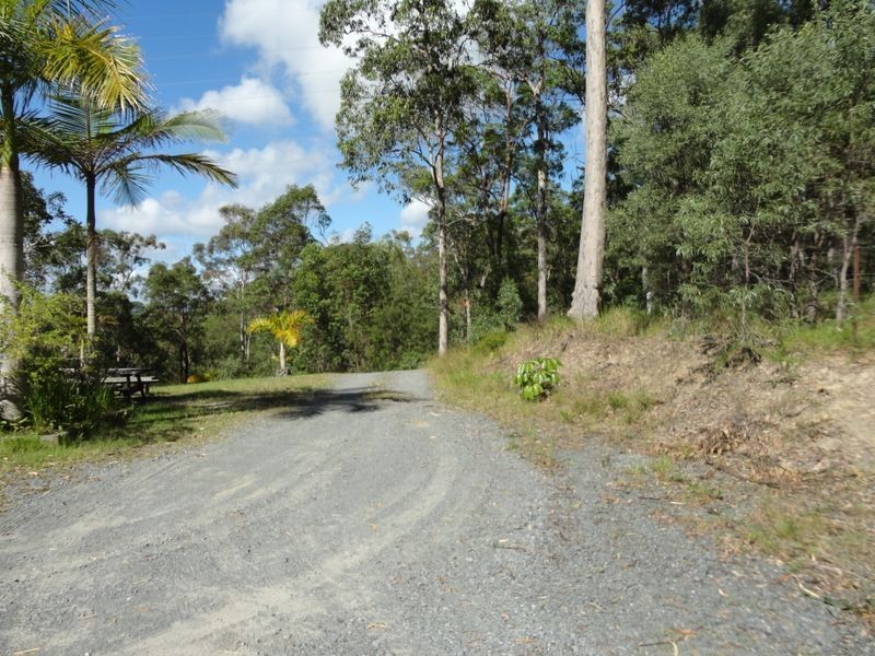 Gaven QLD 4211