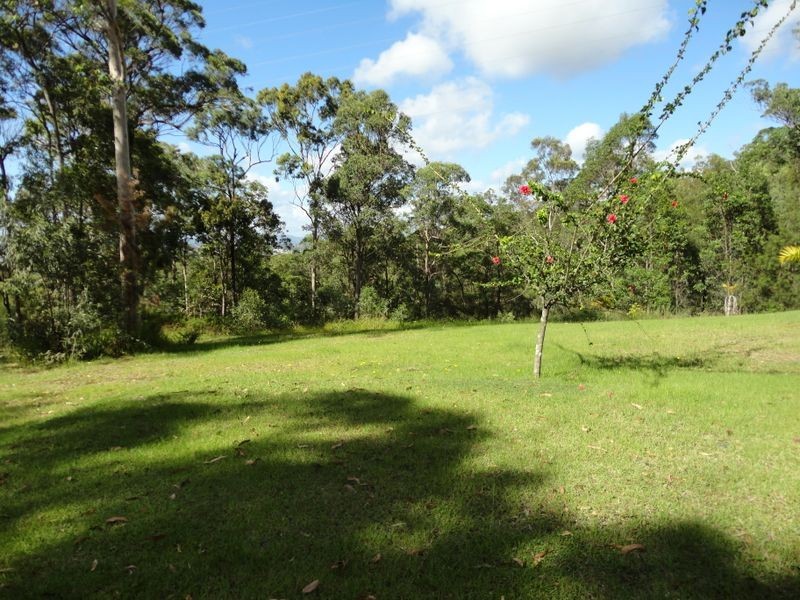 Gaven QLD 4211
