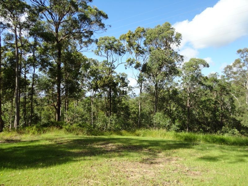 Gaven QLD 4211