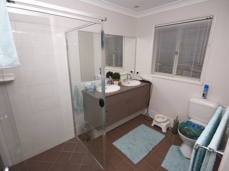 42 Kelsey Circuit, Nerang QLD 4211