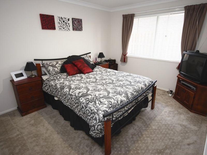 42 Kelsey Circuit, Nerang QLD 4211