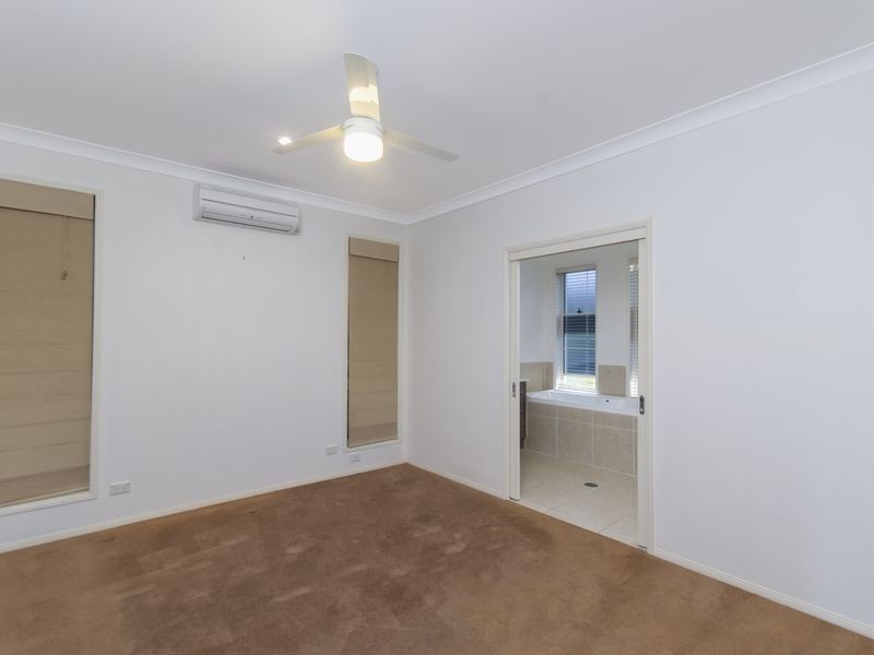 13 Mercure Place, Highland Park QLD 4211