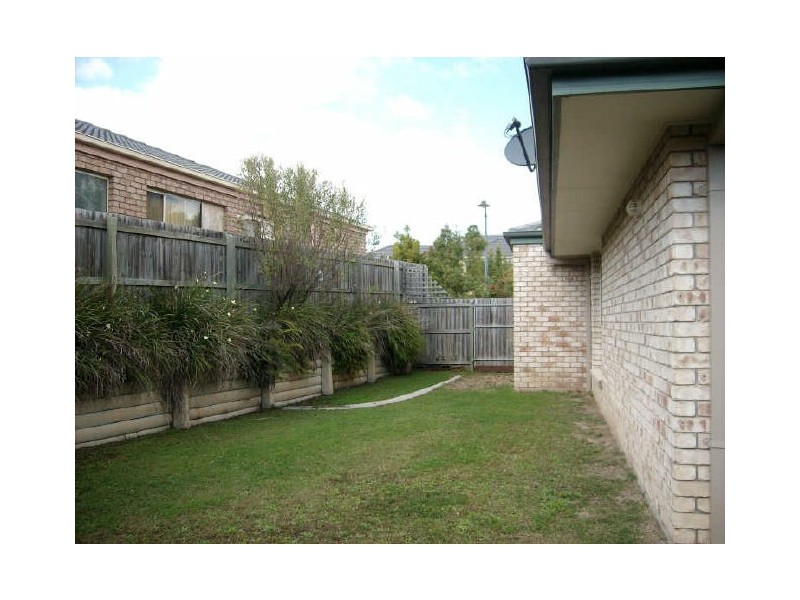 2 Aquarius Court, Molendinar QLD 4214