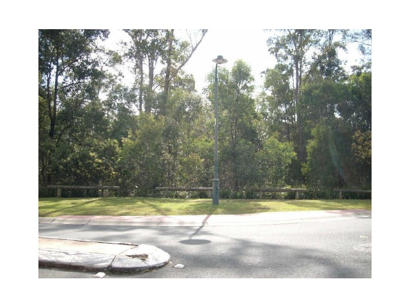 2 Aquarius Court, Molendinar QLD 4214