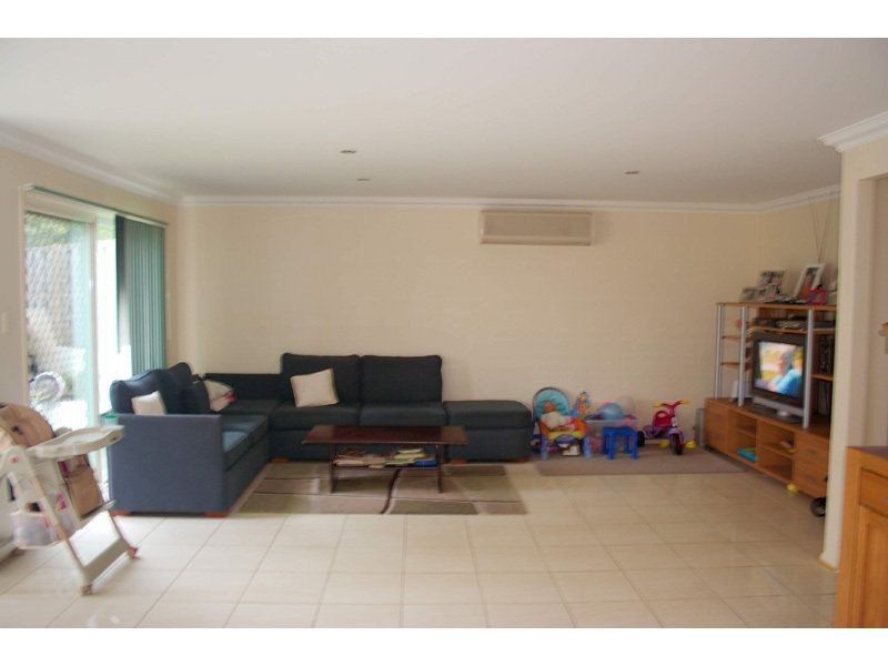 12 Tara Vista Boulevard, Highland Park QLD 4211