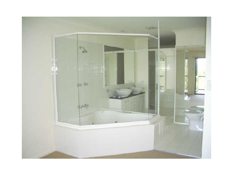 20/5 Ridgeline Way, Highland Park QLD 4211