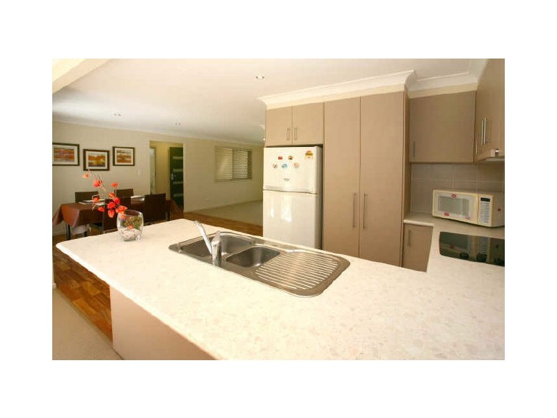 8 Marrantin Court, Carrara QLD 4211