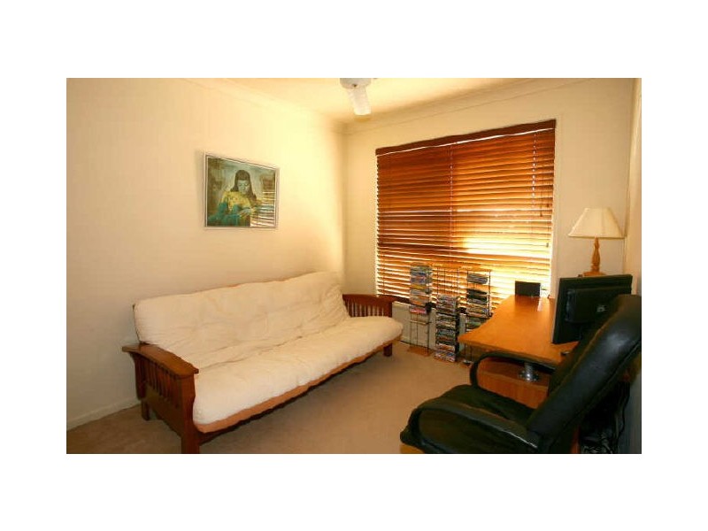 6 Josh Court, Ashmore QLD 4214