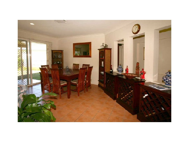 6 Josh Court, Ashmore QLD 4214