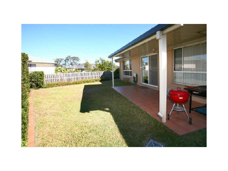 6 Josh Court, Ashmore QLD 4214