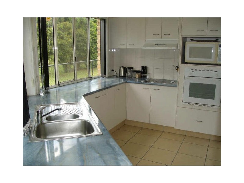 10 Blue Lagoon Court, Nerang QLD 4211