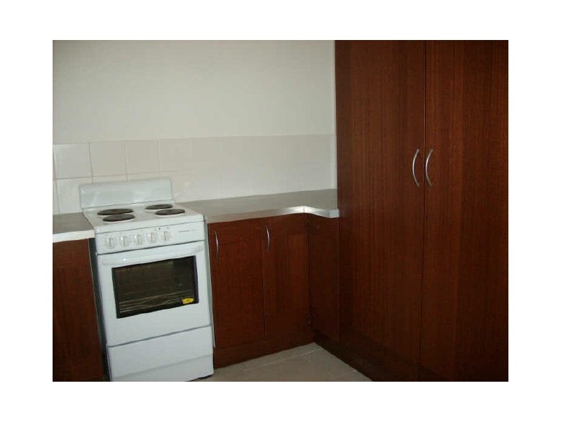 81 Wardoo Street, Southport QLD 4215