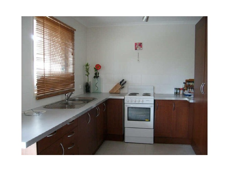 81 Wardoo Street, Southport QLD 4215