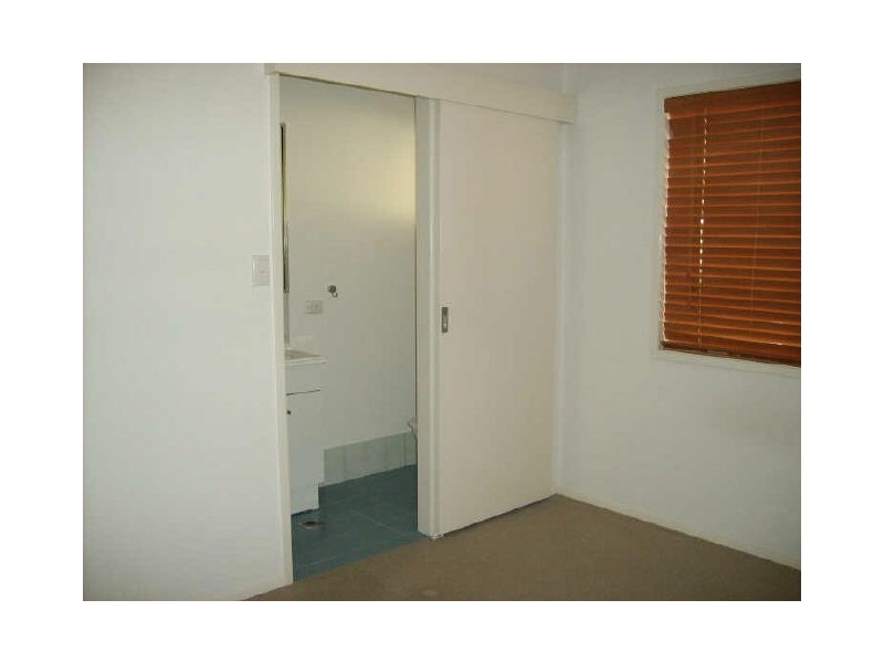 81 Wardoo Street, Southport QLD 4215