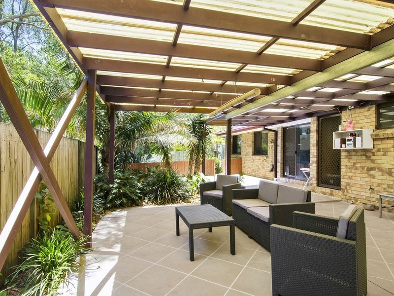 8 Eamonn Court, Highland Park QLD 4211