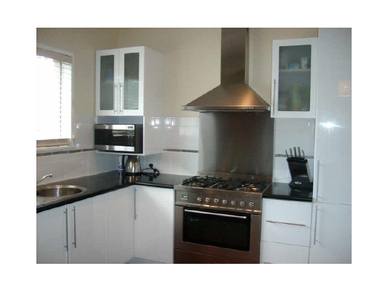 28 Nerang-Broadbeach Road, Nerang QLD 4211