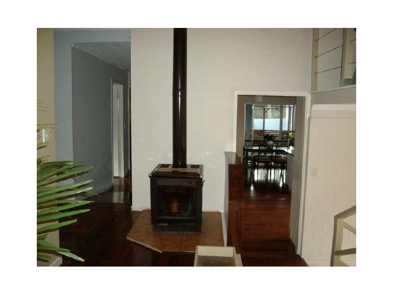 28 Nerang-Broadbeach Road, Nerang QLD 4211