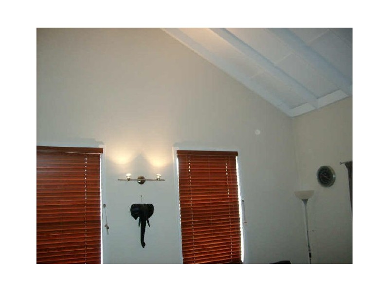28 Nerang-Broadbeach Road, Nerang QLD 4211