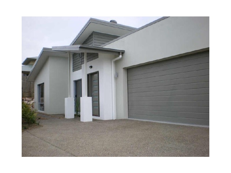 2/14 Marlee Jayne Close, Nerang QLD 4211