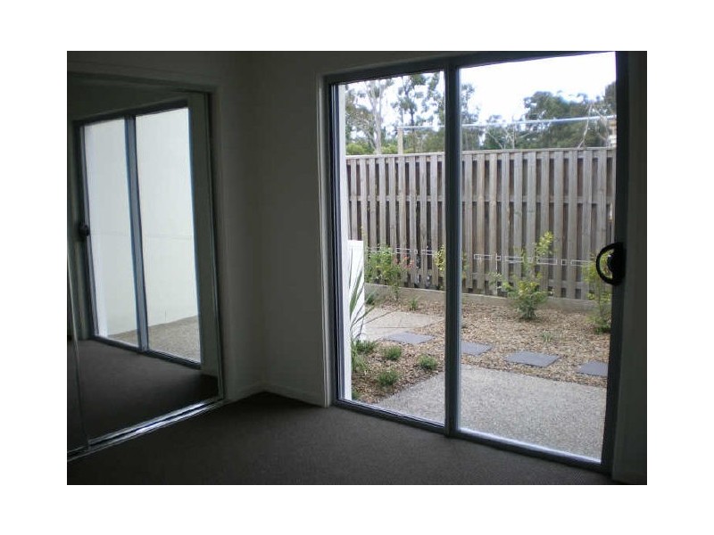 2/14 Marlee Jayne Close, Nerang QLD 4211